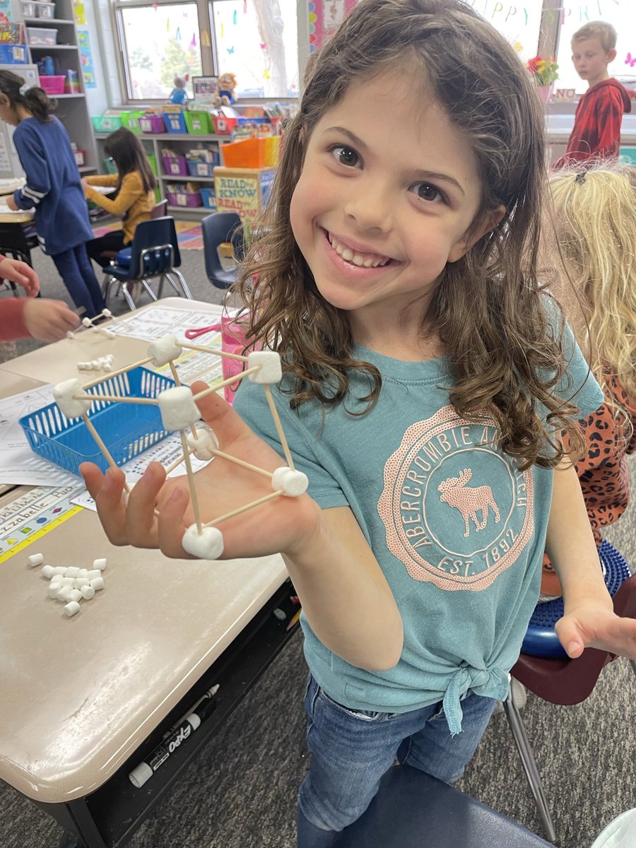 Miss Ott tweet media