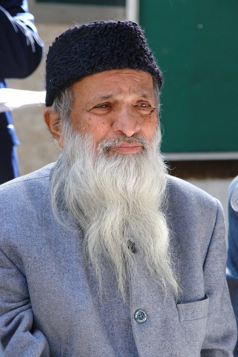 abdulwahabreal_'s tweet photo. By the time of his death, Edhi was registered as a parent or guardian of nearly 20,000 adopted children. He is known amongst Pakistanis as the "Angel of Mercy" and is considered to be Pakistan's most respected and legendary figure.
#AbdulSattarEdhi #RespectedMan #Pakistan https://t.co/bAQYEhECsG
