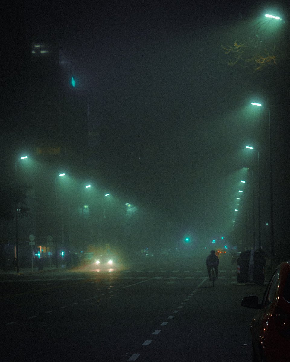 juanfer_andrada's tweet photo. Foggy nights #fotografia #photography #buenosaires https://t.co/B9vmTUKxIP