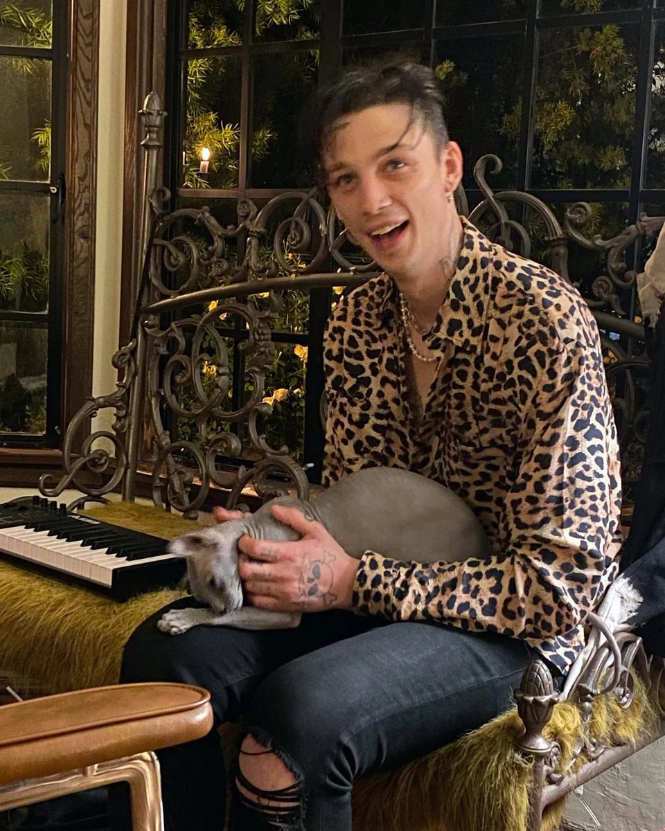 #AshStymest IG update 📸