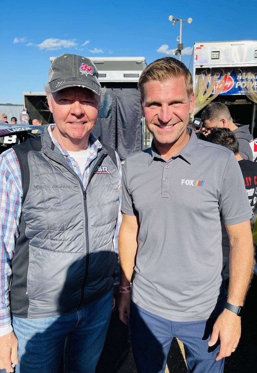 JimScuse's tweet photo. Great time out at @TheGap_VolSpdwy 
Thanks to @ThePostman68 for the photo with @ClintBowyer 🏁 https://t.co/88YXayLQBd
