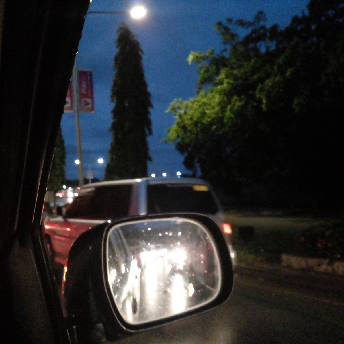 cloudpng's tweet image. Meanwhile weather in Port Moresby in April is more like this when it gets to the afternoon and than you have traffic to end the day. #Traffic