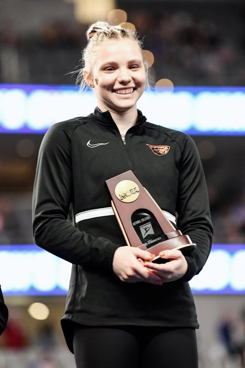 BeaverGym's tweet image. 𝙏𝙝𝙞𝙨 𝙨𝙢𝙞𝙡𝙚 𝙞𝙨 𝙘𝙤𝙣𝙩𝙖𝙜𝙞𝙤𝙪𝙨 😍

Congrats @jadeacarey for finishing 4️⃣th in the all-around and 2️⃣nd on bars! What a record-breaking season. 

#GoBeavs #NCAAGym