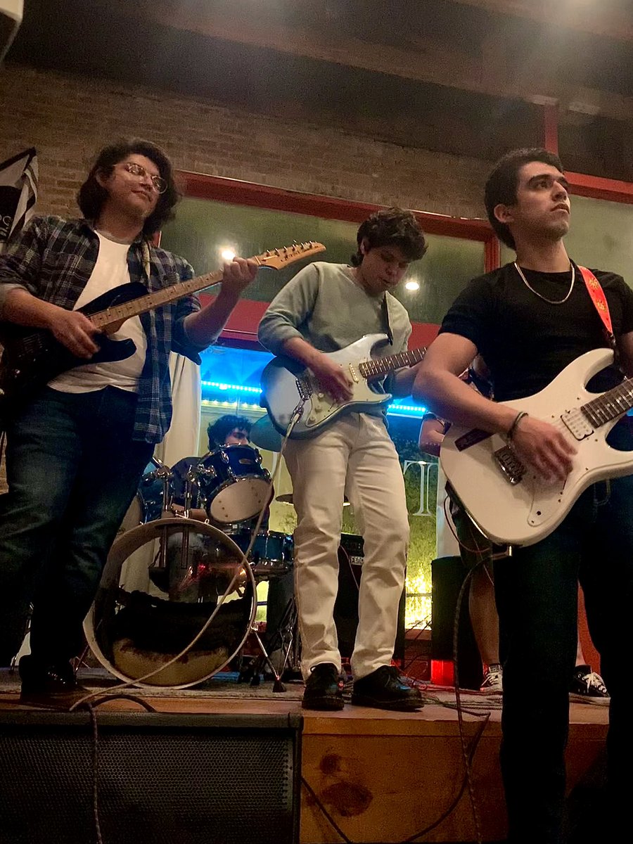 LonelyDivision_'s tweet photo. A couple of pics from last weeks’s performance at the 1929 Whiskey Tavern !! Make sure to check out our IG page to see a snippet of our performance 👀  #livemusic #lonelydivision #rock #localmusic #rgv https://t.co/qyMf2xZabl