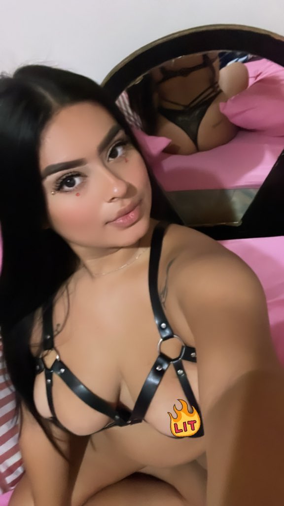 franroots19's tweet photo. Más contenido en OF. 🥵https://t.co/gAGH9C3NDz https://t.co/R3NnyZ8twp