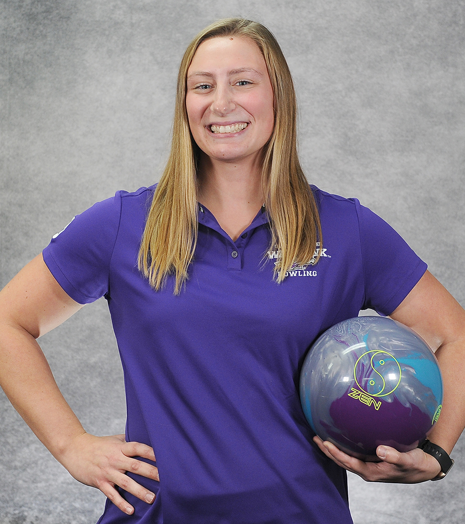 warhawkbowling's tweet image. Big news tonight!

Caitlin Mertins is the 2021-22 @TheNTCA Division III Player of the Year, and Kelly Whipple is the organization's Rookie of the Year: bit.ly/3jGIGPU

#NCAABowl | #PoweredByTradition