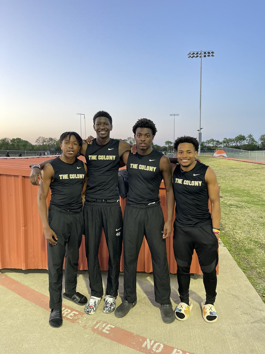 Varsity Boys advance to The Area Champion in the 4x200 Relay <a href="/LISDsports/">Lewisville ISD Athletics</a> <a href="/TheColonyHS/">The Colony HS</a>