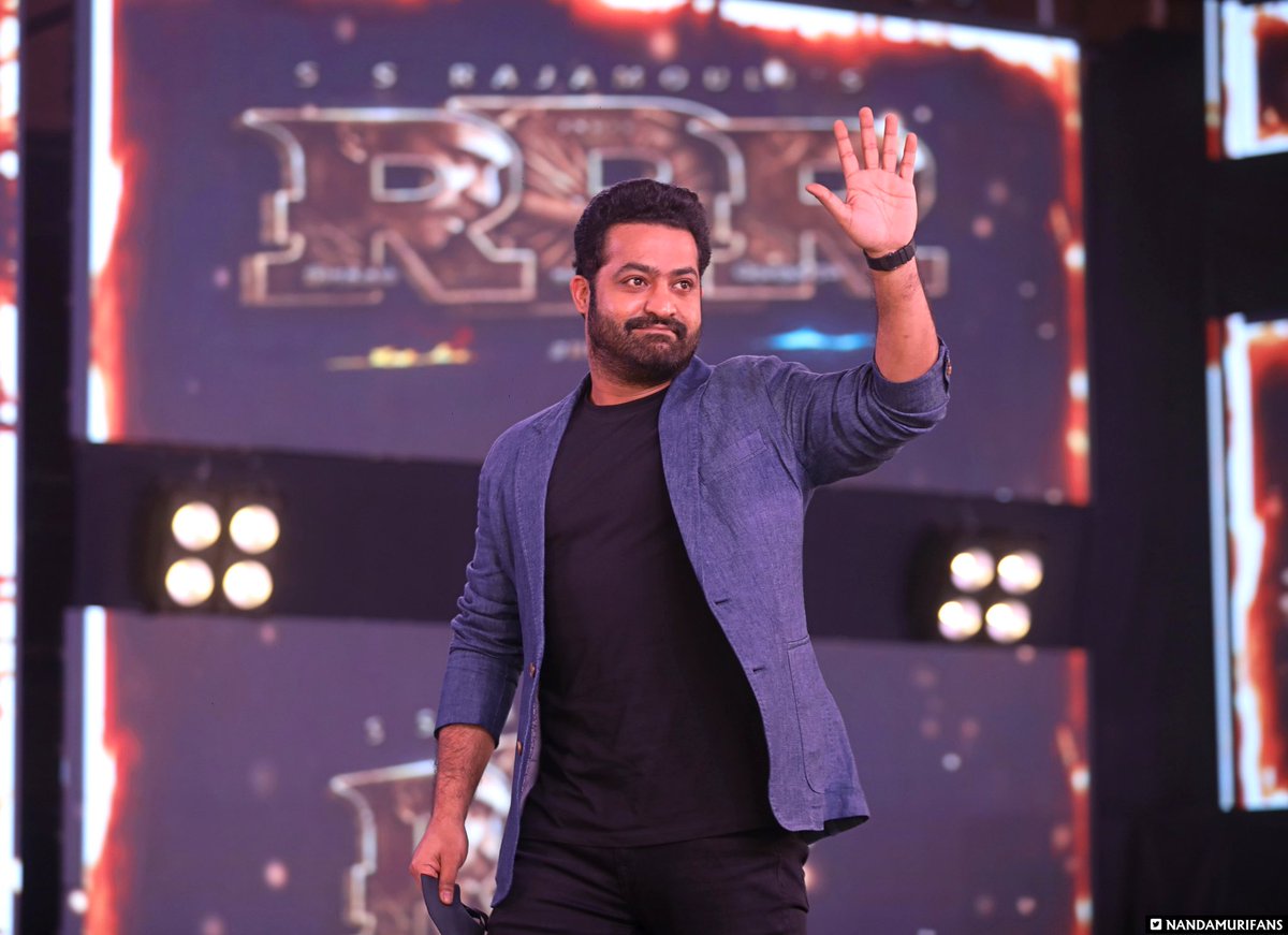 Nandamurifans's tweet photo. Happy Friday 🤩
 #RRRMovie @tarak9999 #nfans https://t.co/qUPmXq4rL5