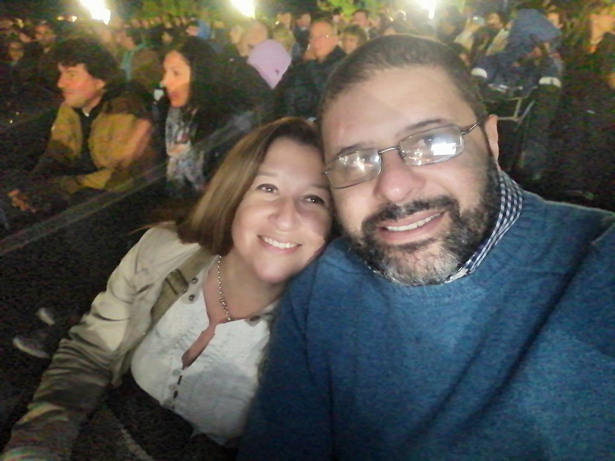 rony_costa's tweet photo. Con mi ✌🏻 https://t.co/oQn2Z5jiqI