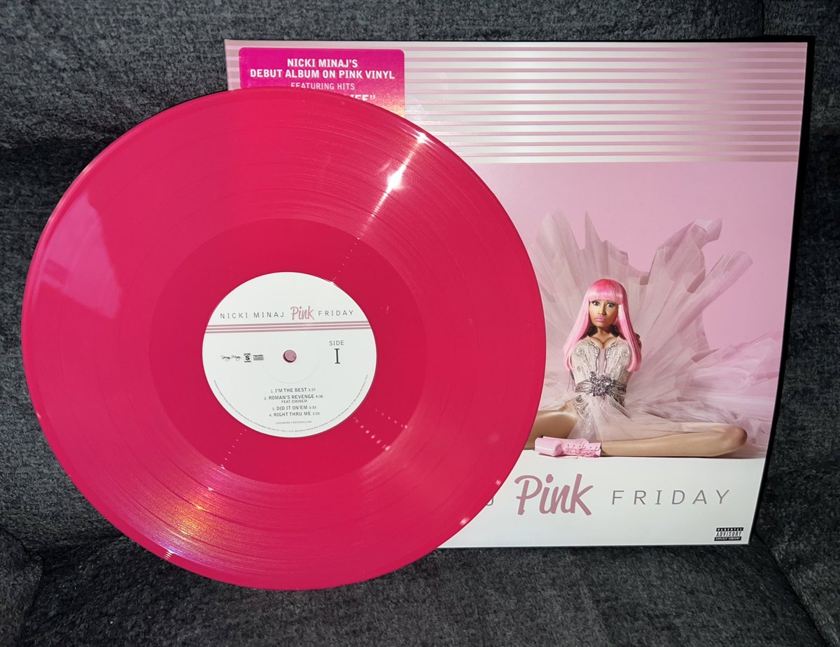I finally own a Nicki Minaj vinyl🦄💕