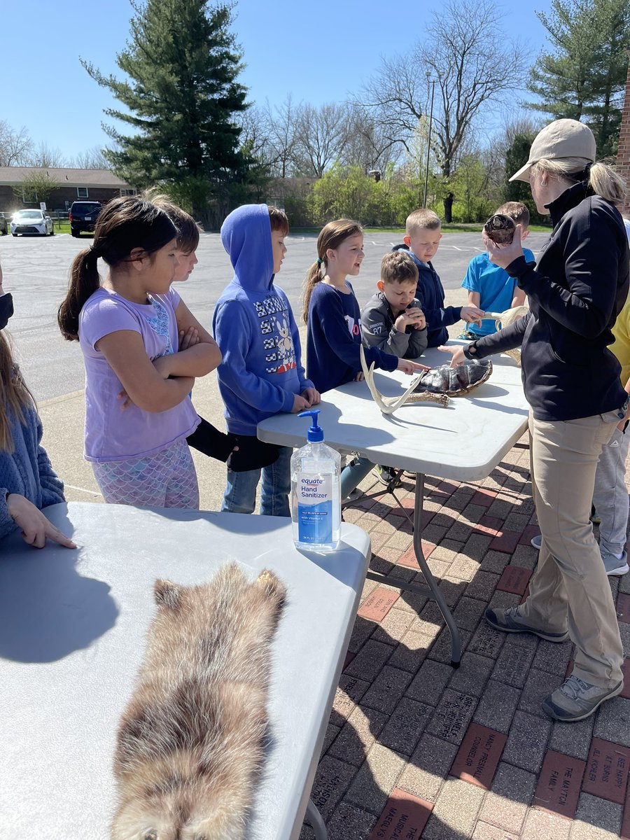 We loved learning about the Little Miami River with Bill Schroeder and his book Smallmouth Sonny #JFBurns #LIttleMiamiConservancy #mothernaturesclassroom