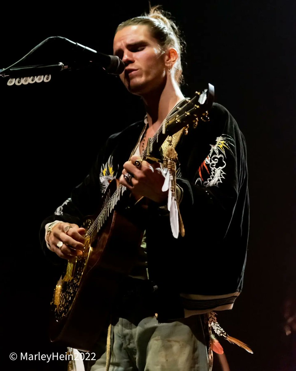 TheRogersRevue's tweet photo. Photo from yesterday's @officialkaleo concert @ @TheAnthemDC - pic taken by @MarleyHein #kaleo #bluesrock #TheAnthem #dcnightlife #concertphotography #concert #concerts2022 #surfacesounds #iceland #TheRogersRevue #davidantonsson #danielkristjansson #rubinpollock #gaukurdaviosson https://t.co/sHE6iauPW6