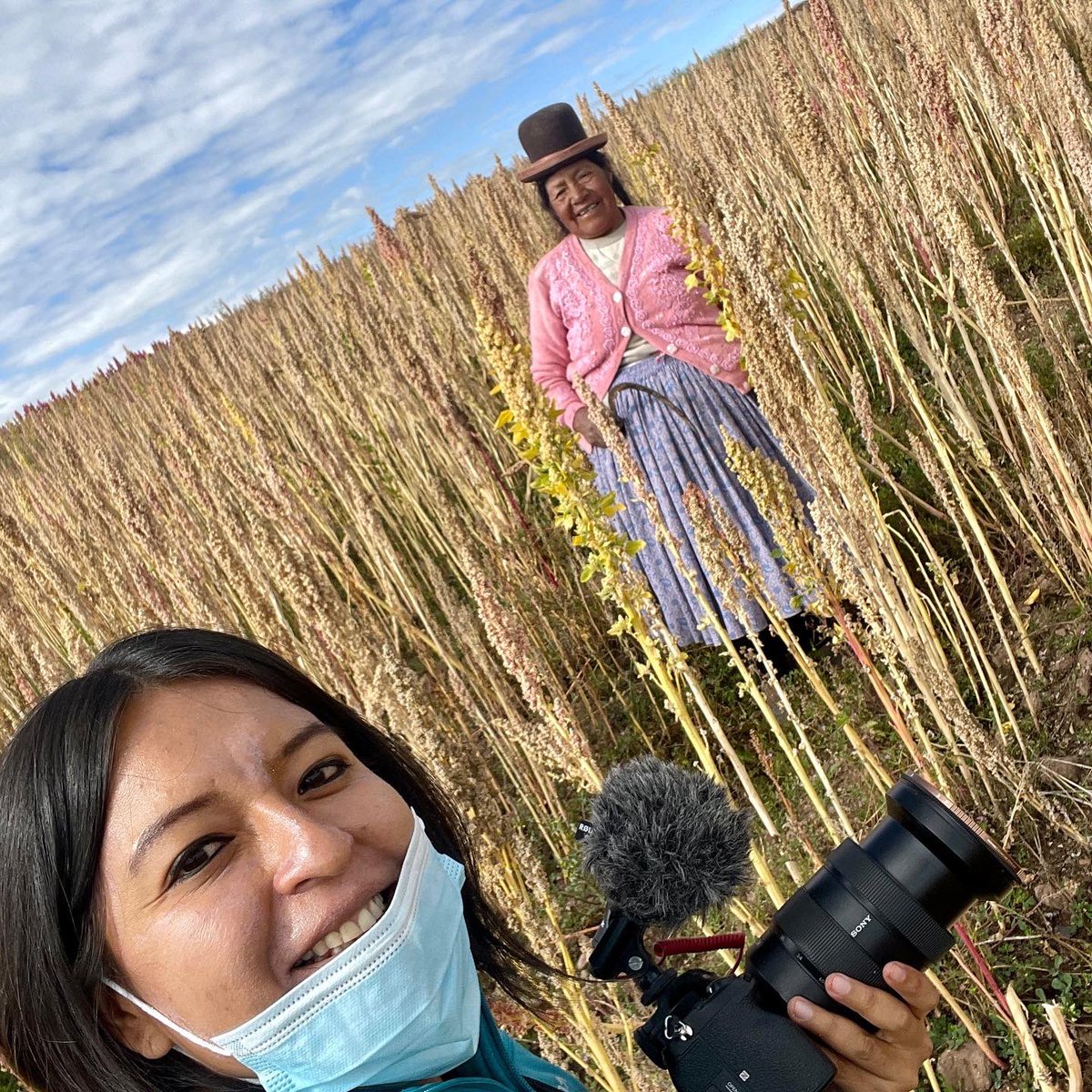 humanafilms's tweet photo. For a few years now I was waiting for the opportunity to film of about our amazing Peruvian Quinua! 🇵🇪🤗🌿Finally this have been possible!! 💃 This time for United States!! 🇺🇸 🎥 💪🏻🇵🇪❤️🤗

#documentaryfilmmaker #quinuafilm #filmperu #perufilm #filmmakerlife #filmmakerperu https://t.co/8OIeCNsN02