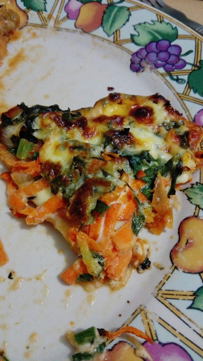 anderelcane's tweet photo. Piksa vegetariana de zanahoria, apio, cebolla, jengibre y queso maduro, está de muerte lenta chiquillos #canefit https://t.co/AR0sRPHWqx