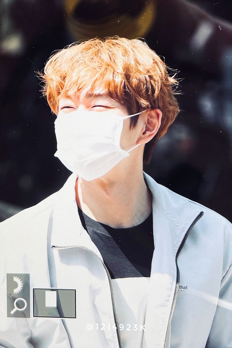 1214923k's tweet photo. 220415 #샤이니 #온유 #DICE https://t.co/W3HKgJdCHd