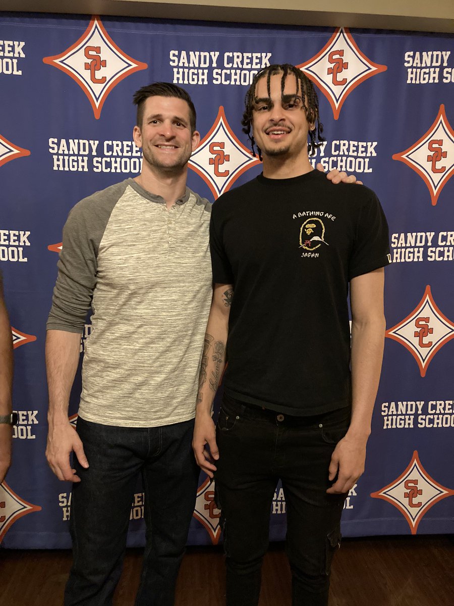 5th year at Sandy Creek is in the books. Booster club put on a beautiful banquet &amp; w/ only 3 seniors total this year, 2 actually healthy, we had a smaller signing class than normal. Here’s our signing class for the 2021-22 season. 

Aidan Bevrotte- Faulkner Univ (NAIA)