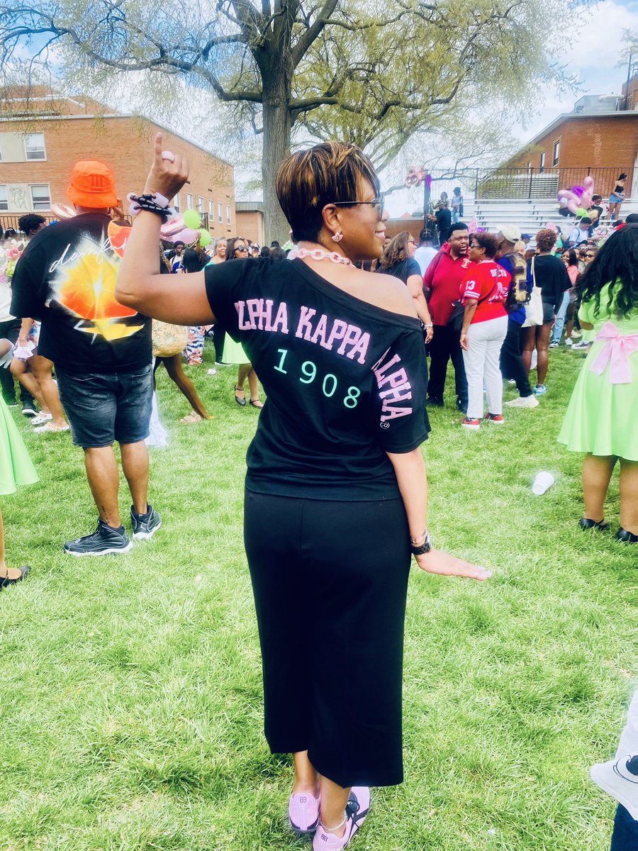 KimberlySReed's tweet photo. It was a GREAT day to be an AKA! 💕💚

Welcome new Sorors!!!!! @akasorority1908 @HowardU 

#AKA1908 #ThePhrist #PBOMade #PHinallyMade https://t.co/251jvzkxxF