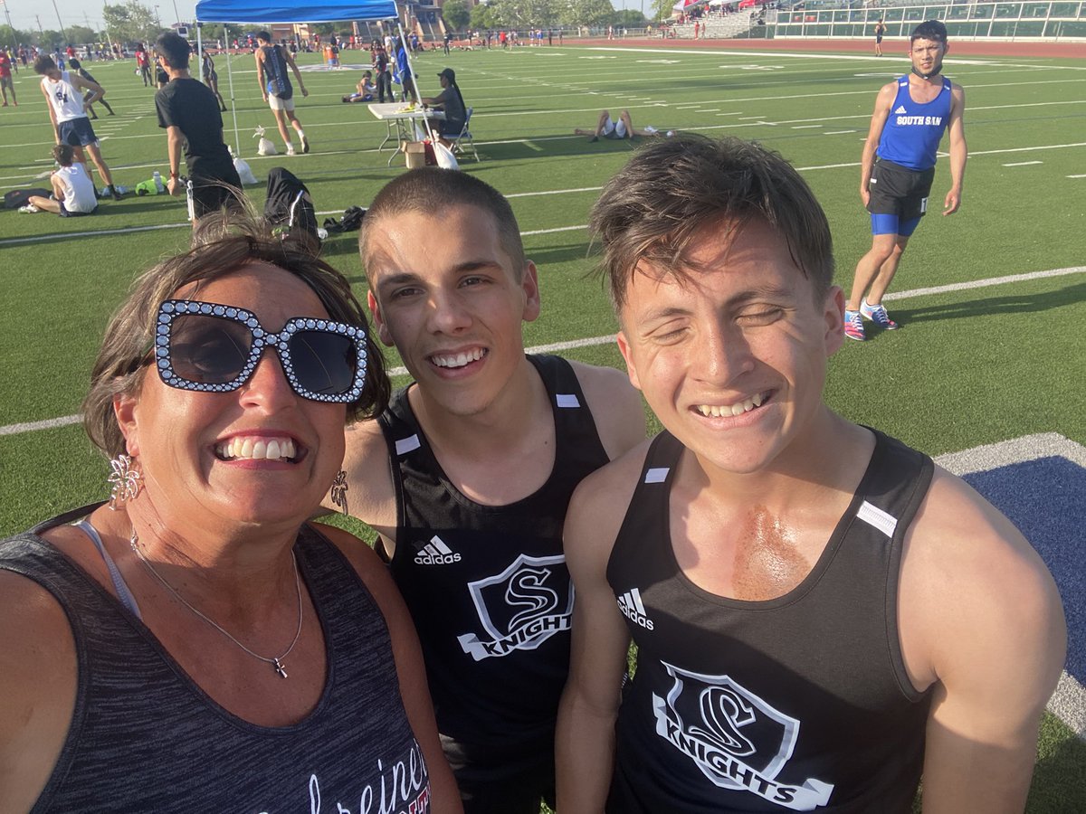 jcervantes2255's tweet photo. District Champs boys track!!! Way to go Knights!!! https://t.co/DOSA9FHzrS