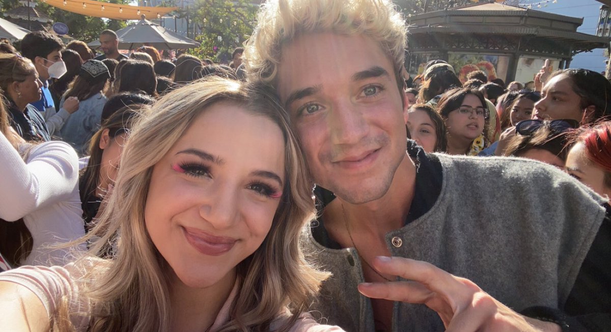 First time meeting you guys, thank you for a great day :)❤️ (Jack I didn’t get to meet you😢) <a href="/whydontwemusic/">Why Don’t We</a>