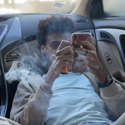 my tweet pose #NewProfilePic