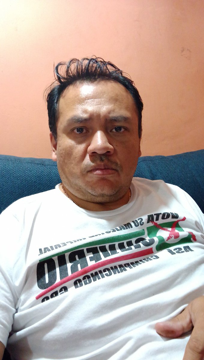 ville_md's tweet photo. #selfiesforchan
No sé quién es el tal Chan, pero si es para curar su cáncer, ahí va mi aporte. https://t.co/DbIWrOG7Hc