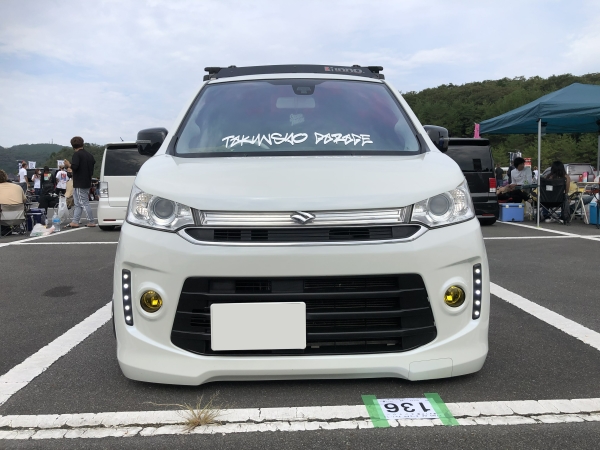 HighWorks_taka's tweet photo. 先日発送した #MH34S #ワゴンRスティングレー 用の #バッドフェイス です。
最近よくお問い合わせをいただく商品です!

#HighWorks #ハイワークス
#MH34 #MH44 #MH44S #34スティングレー #44スティングレー #フレアカスタムスタイル #マツダフレア 
#FRPボンネット #日本製エアロ #Badfacehood https://t.co/SBLQdSidpb