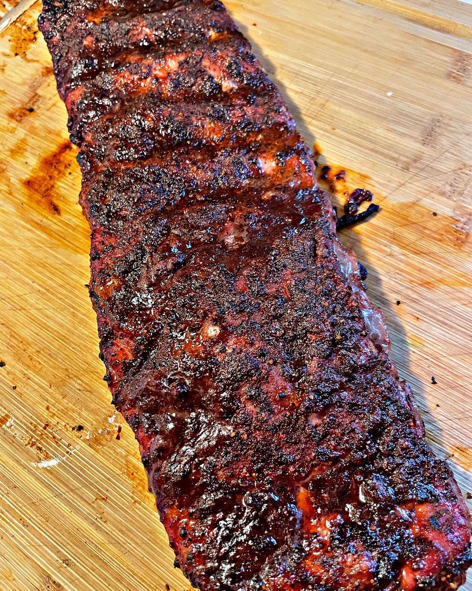 Hot and fast ribs! Smoked 2 hours on the #Pitboss at 375° and still fall of the bone delicious! #Bbq #bbqporn #bbqribs #bbqlovers #bbqfamilie #bbqlifestyle #bbqlife🔥 #bbqpork #bbqchatter #pitboss #pitbossnation #pitbossplatinum #loubier #loubiergourmet #red #laddbbq
