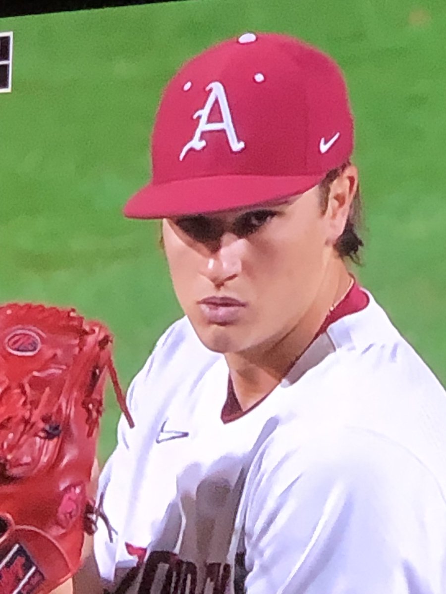 holmes_jh's tweet photo. The eye of the Tygart! ⁦@RazorbackBSB⁩ https://t.co/o596SXAgDb