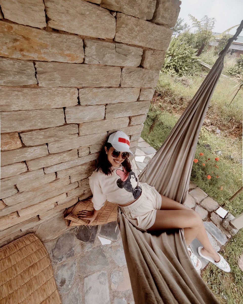 Amala_ams's tweet photo. Taking a break during my summer break. 🤭🤭🤭
#serialchiller https://t.co/5MzcgeZO5L