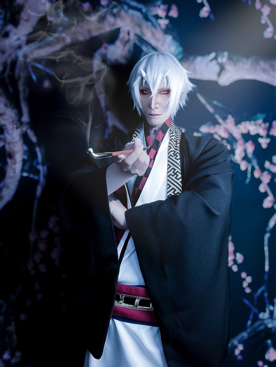 モルフォ蝶と勿忘草と鬼灯と。　色変化　オルゴナイト　ペンデュラム　和ゴス　ピアス モルフォ蝶と勿忘草と鬼灯と。 オルゴナイト薔薇 色変化