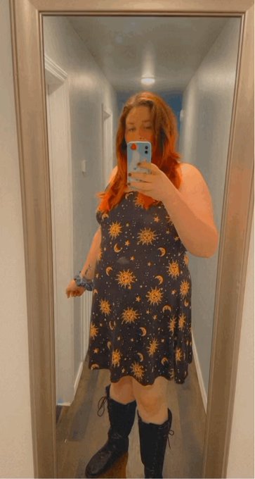 My beautiful gf looking cute asf in her celestial dress ❣️😚 https://t.co/oywldH6OlX<a href="/tag/imreallyblack"class="tags"><span>#imreallyblack</span></a>