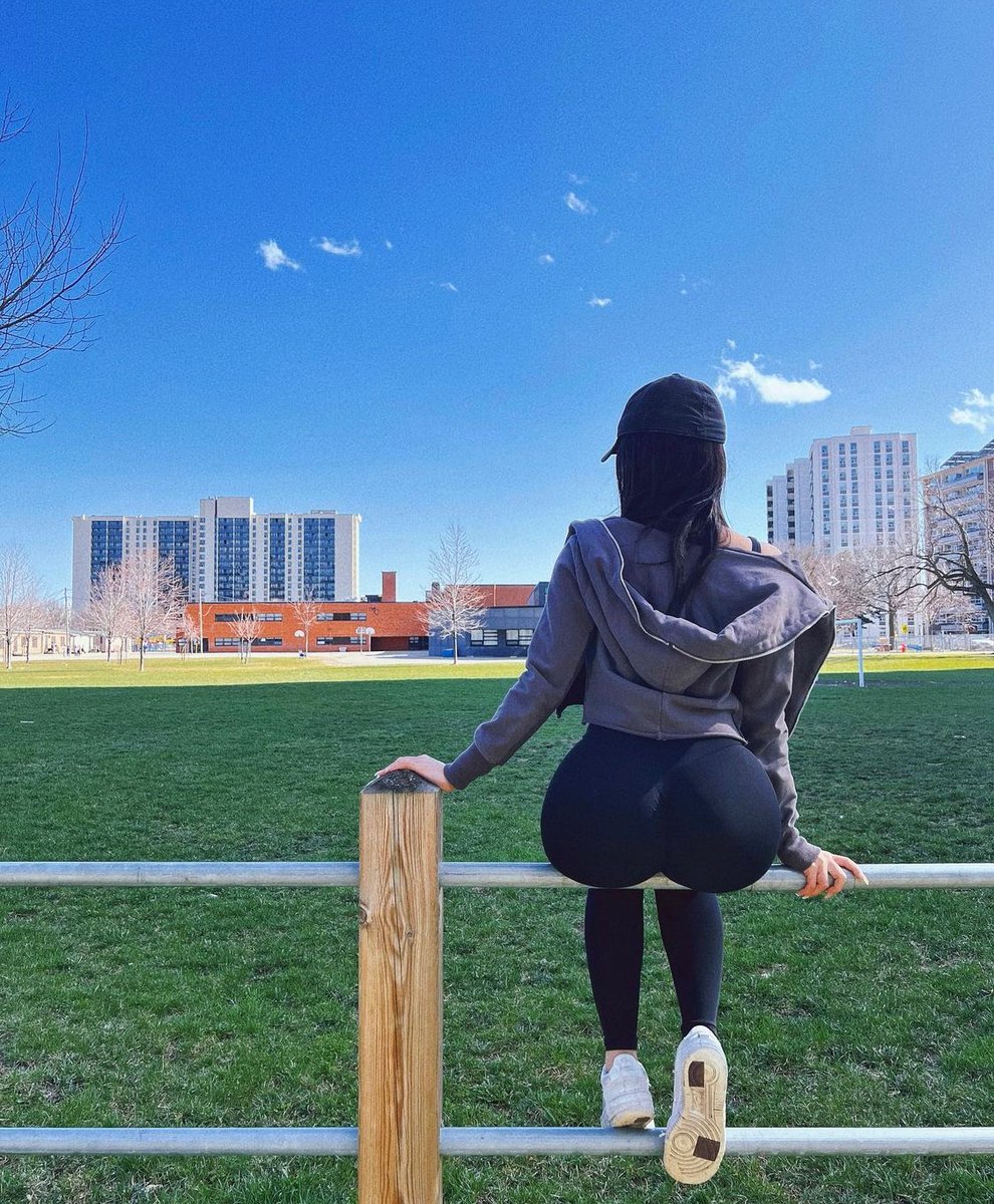 Alina Duangsidaa tweet media