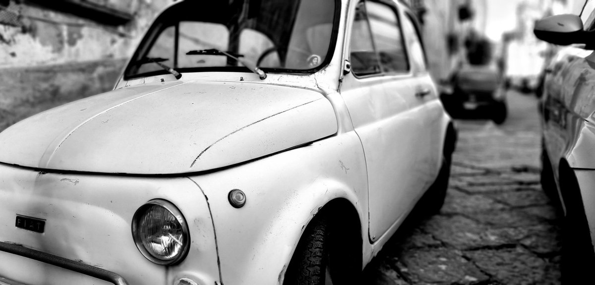 One snapped in Rome and two snapped in Napoli this week. Drives the family crazy. "Dads at it again..." I couldn't help myself.
<a href="/LienhardRacing/">LienhardBildwerke © ⛽</a> <a href="/My_Classic_Car/">MyClassic</a> <a href="/CCCuration/">Classic Car Curation</a> @YesterdaysDrive <a href="/fiat_fan_club/">FIAT fan club</a> <a href="/FIAT_UK/">FIAT UK</a> <a href="/fiat/">Fiat</a> #FIAT #Cinquecento