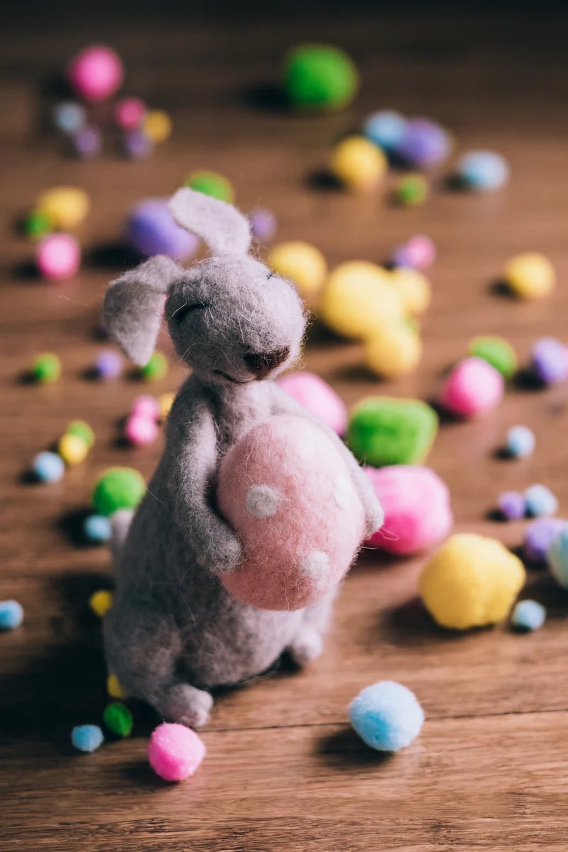 Search4Venues's tweet photo. A very Happy Easter to all our industry friends, followers and venues - wishing you a peaceful and chocolate filled weekend! 🐣 https://t.co/AWH6g07jDH