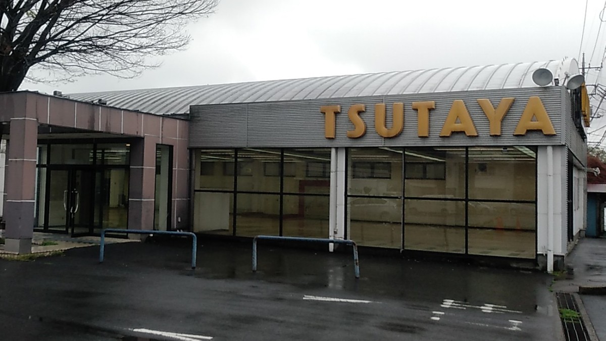 書店で働いて、書店の良さを改めて実感しました。

今は電子書籍が増えていますが、書店にはスマホなどの画面では入りきらない数の本が並んでいます。

書店に行けば、新しい発見・出会いがあるはず。

時間があれば、お近くの書店に足を運んでいただければ幸いです。
#書店員 #書店 #本屋