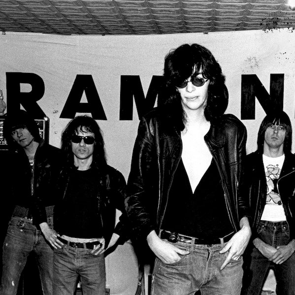 HighRiseHero's tweet photo. #JoeyRamoneRIP #OTD2001 https://t.co/umVxEVZHsB