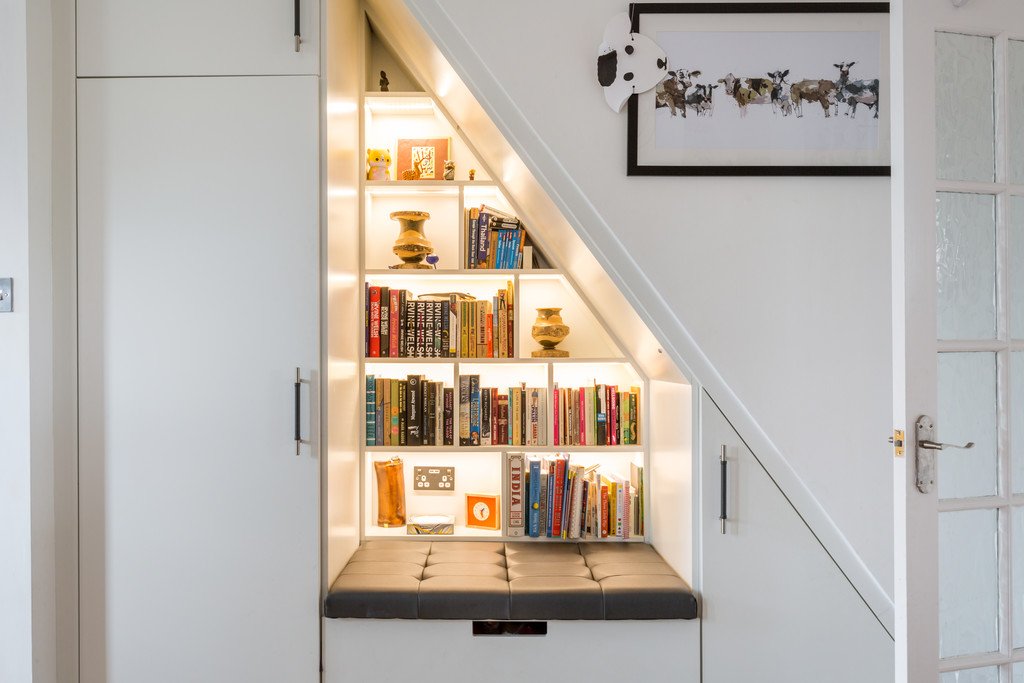 homewchildren's tweet image. I love twitter for amazing #HomeHack ideas for #CleverStorage in #UnusedSpaces

How do you make the most of the space in your home?

Pictures by: @jonescoinc @BentleyResi @Holmfields_Ltd @moverevolution