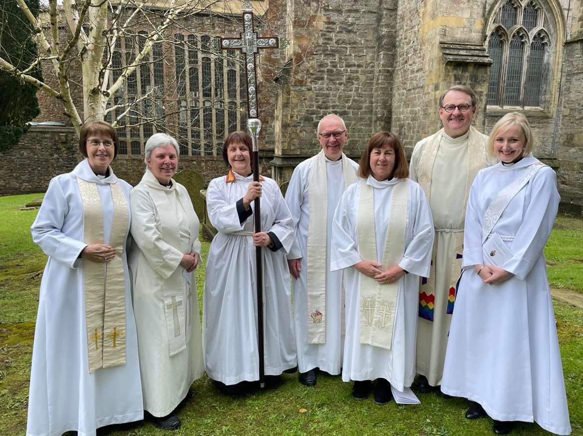 Cowbridge Ministry Area (@cowbridgeparish) on Twitter photo The Cowbridge Ministry Area team joined <a href="/BishopJuno/">June Osborne</a> and their <a href="/LlandaffDio/">Llandaff Diocese ✝️🏴</a> colleagues for the Chrism Mass <a href="/LlandaffCath/">Llandaff Cathedral 🏴</a> Thanks to all involved. The Cowbridge Ministry Area team joined <a href="/BishopJuno/">June Osborne</a> and their <a href="/LlandaffDio/">Llandaff Diocese ✝️🏴</a> colleagues for the Chrism Mass <a href="/LlandaffCath/">Llandaff Cathedral 🏴</a> Thanks to all involved.
