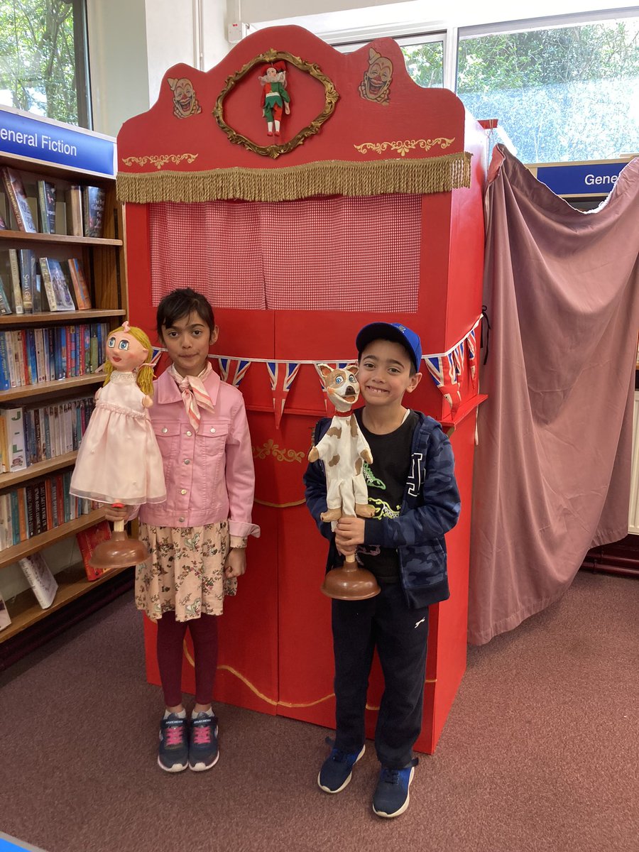 BromLibraries's tweet photo. Day 7 of the Children’s Team Jubilee Puppet Show Tour: #BurntAshLibrary. The last show of the first leg of the tour ended on a high note yesterday! Enjoyed by adults and children alike! The tour will be back in the May/June half term. @LBofBromley @Better_UK @BromleyWell https://t.co/T3bUdrQQP7