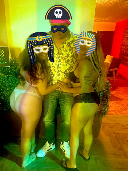 #hermosas #ricuras #mhm gracias por la velada amigos @MarlyRichi  espero verlos pronto gracias @Spacio_W<a href="/tag/hermosas"class="tags">#hermosas</a><a href="/tag/ricuras"class="tags">#ricuras</a><a href="/tag/mhm"class="tags">#mhm</a>