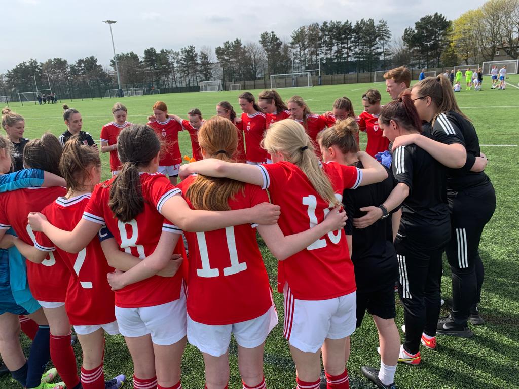 CharlottePreen2's tweet photo. Fantastic week at the Bob Docherty tournament with Wales Under 15 Girls. A deserved victory in the last game against England after 3 excellent performances. Privileged to be part of this, but also a proud coach of a lot of these players this season. Diolch players and staff 🏴󠁧󠁢󠁷󠁬󠁳󠁿⚽ https://t.co/ksAfAtrsSm
