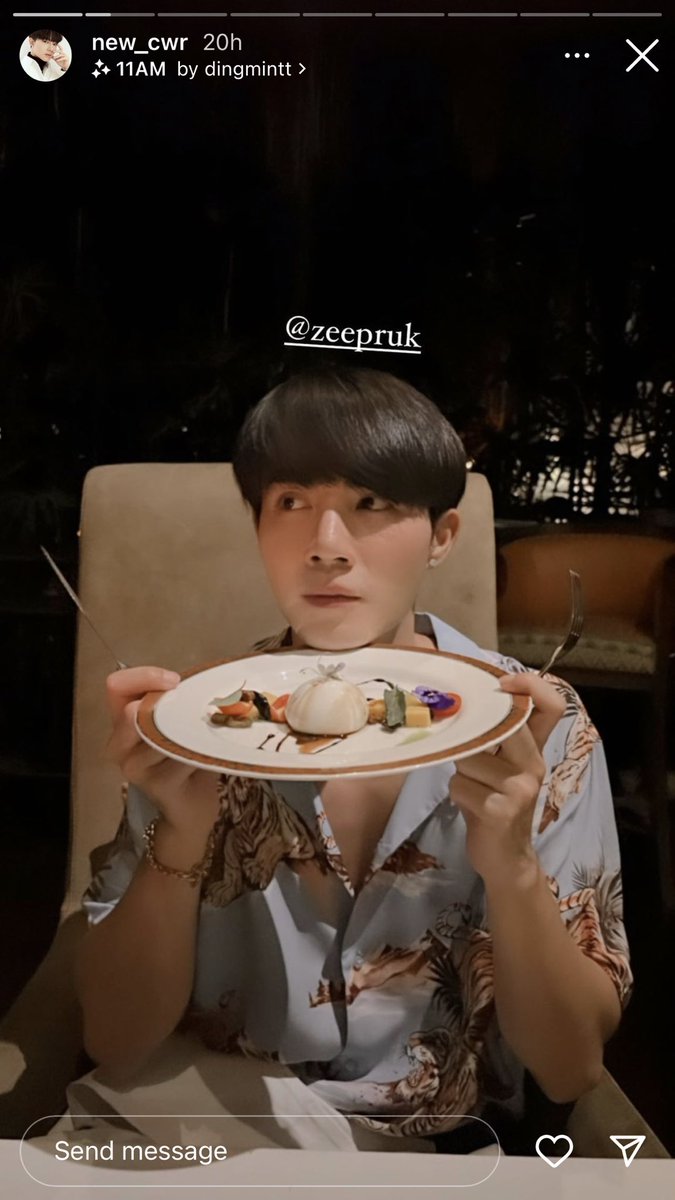 flukealico's tweet photo. It seems like Nu loves to take candid photos of his Hia 😭 https://t.co/aWOQPcDuhs