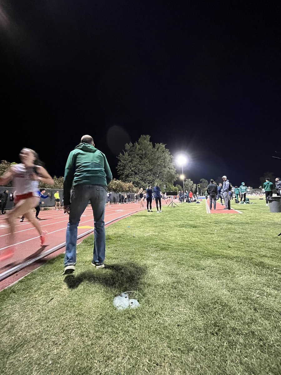 SacStTrack's tweet photo. 16:11!!!!!!!!

Cagnei Duncan!

Hornet School Record Holder 
5,000m Indoors &amp; now Outdoors!

#StingersUp https://t.co/kOBjiwxY32
