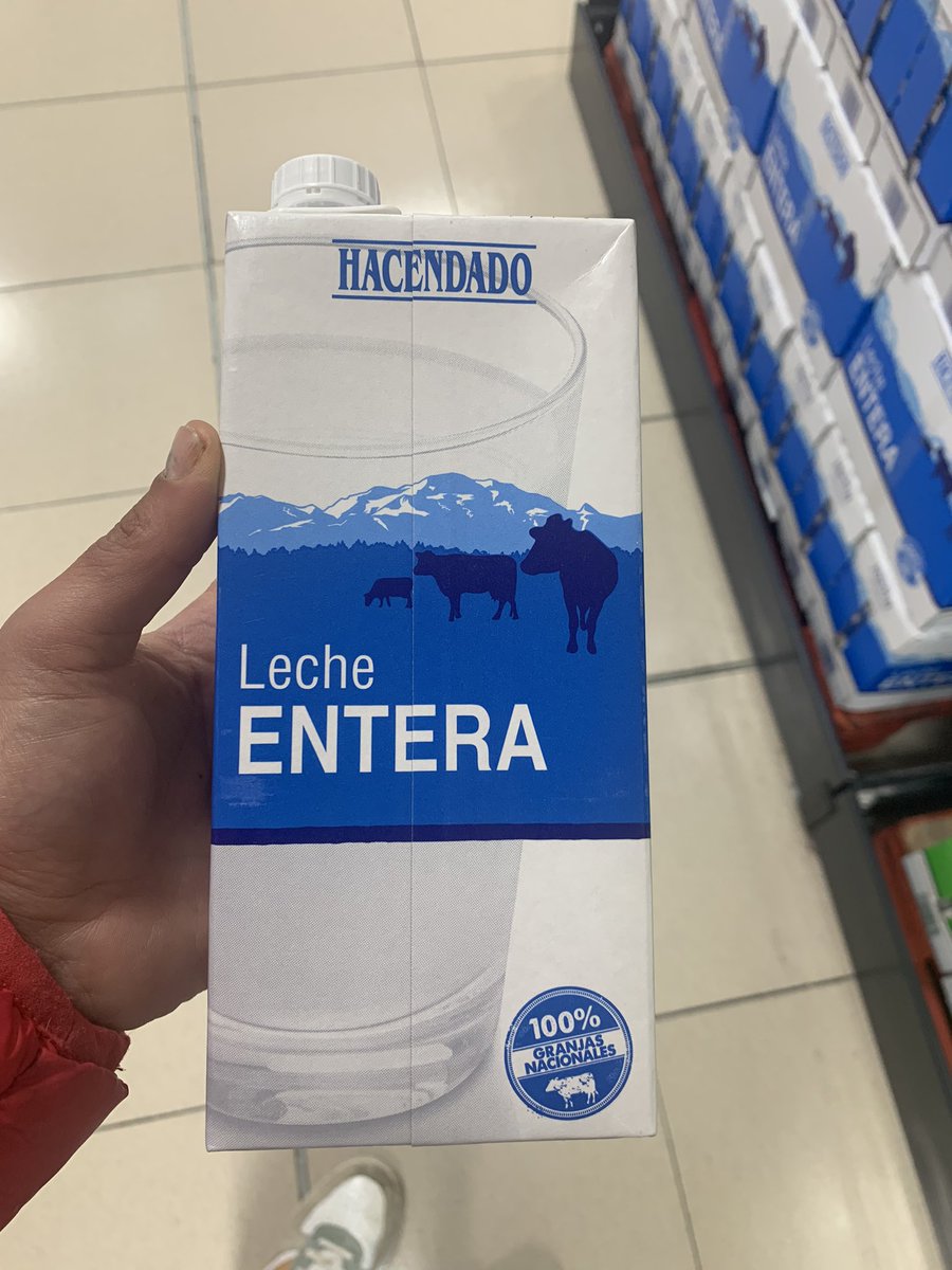 immaps's tweet photo. I la resposta a quina llet no hauria de comprar MAI ⛔️si vaig a @bonpreuesclat o a @Mercadona és la seva llet de marca blanca, les de la foto.
Obro fil i t’explico el perquè 👇🏼 https://t.co/FU19wjVNwT