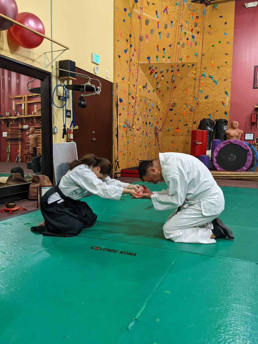 aikidokokikaioc's tweet photo. Level up! Congrats on the new belt, @hastyaz!
#aikido #aikidodojo #aikidolife #aikidoka #sensei #belttest #proudteacher #martialarts #irvinecalifornia #fitness #growthmindset #alwaysgrowing #orangecountyca #ocactivities #orangecountyfitness #socalmartialarts #socalfitness #socal https://t.co/RzWnHxfVbE