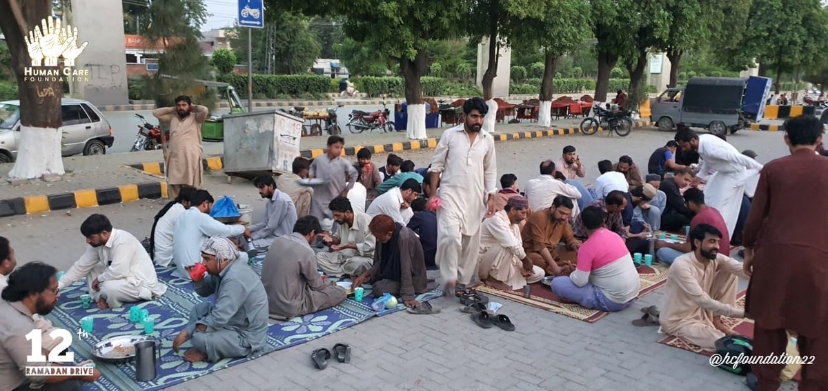 HCFoundation22's tweet photo. About 12th iftar Dastarkhuan
"Whoever alleviates the need of needy person, Allah will alleviates his needs in this world and the world hereafter."
Donate any amount in this Holy Month of Ramadan to feed those who can't afford 
#hcf #hcfoundation
#pearlsofhumanity
#Ramadan
#iftar https://t.co/dMHsAq7olg