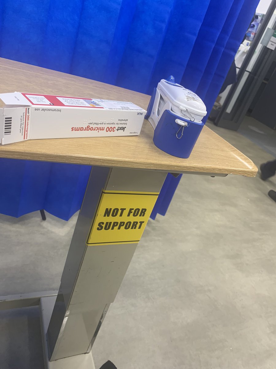 After over a year of being out of hospital and not needing Epi-pens, my streak was broken last night quite spectacularly. Both primary and refractory kicked in and three lots of adrenaline later,I’m glad to be going home, But let me tell you about our NHS A 🧵