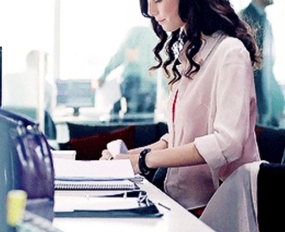 lengwrites's tweet photo. On paper, he’s not the best catch. Some upper-management director of blah blah blah in a brown Jeep is hardly the biggest fish she’s caught. 

But he’s fun. That's the surprising part.

— (a short zadreau office au bc i'm bored lol) https://t.co/LblRcEppYV