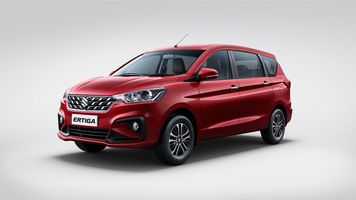 Arjit_Garg's tweet photo. Finally, finally! @Maruti_Corp is talking gadgets & safety! @MSArenaOfficial #AllNewErtiga is now launched at Rs 8.35 lakh
Gets CNG (26 km/kg mileage)
New 1.5L petrol with 6AT setup
Paddle shiftersπ
Suzuki Connect telematics with 40+ features
4 airbags
New colours
#MarutiSuzuki https://t.co/ITwb78pn64