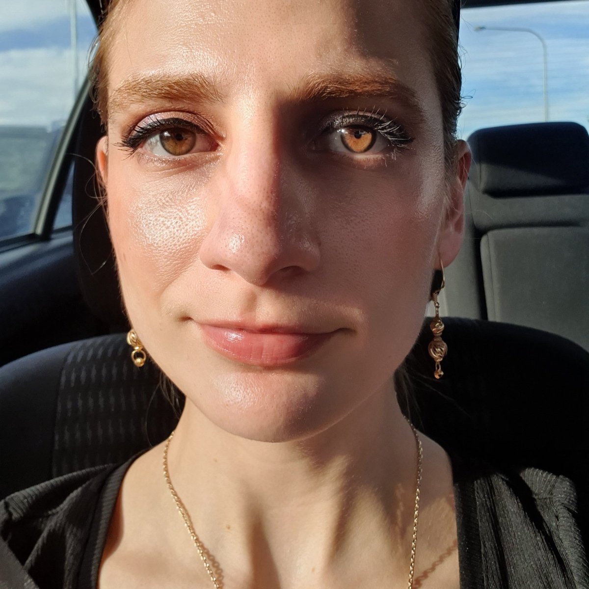 meriamber's tweet photo. The disturbing reality that this is not a filter...
#ambereyes #sounique #canioptoutplease https://t.co/vZr3IqqtOh